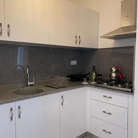 Apartment Merkezde Denize 50 Adim B