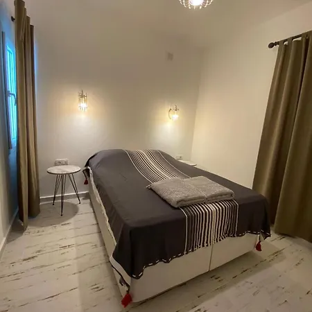Merkezde Denize 50 Adim B Apartamento *