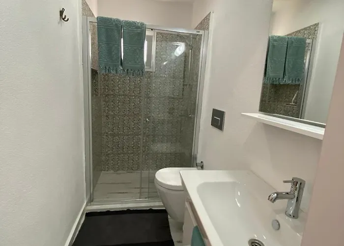 Merkezde Denize 50 Adim B Apartament *